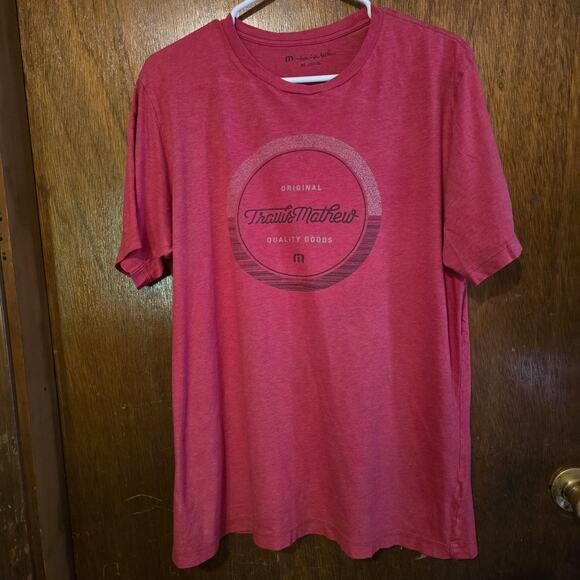 Travis Mathew Quality Goods Red T-Shirt Mens Medium - Picture 1 of 4